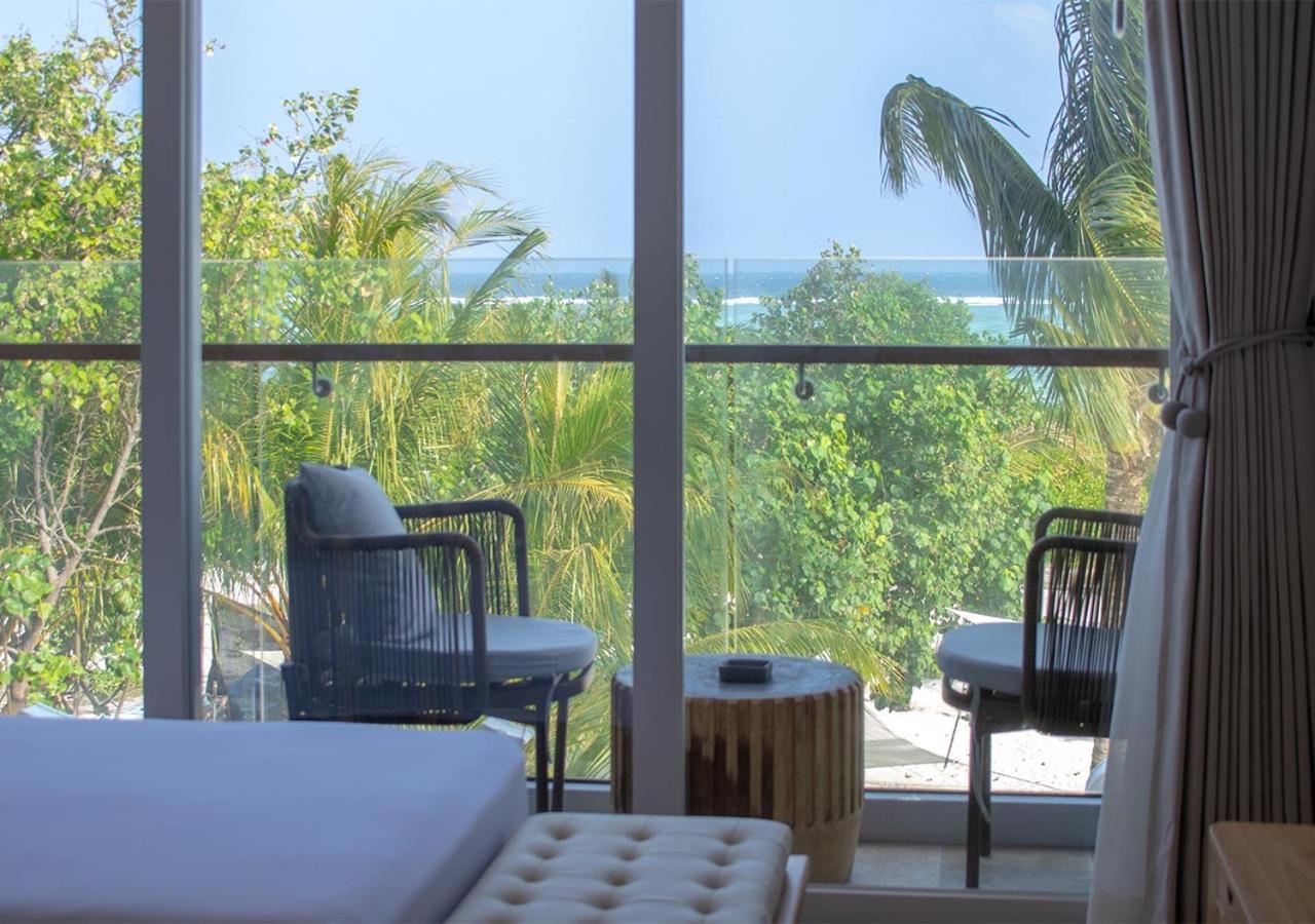 Stone Beach Club Dhiffushi Exterior foto