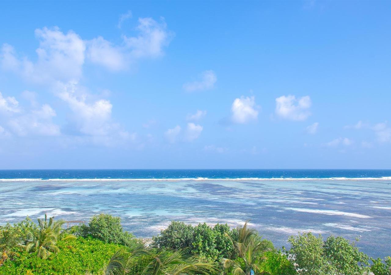 Stone Beach Club Dhiffushi Exterior foto